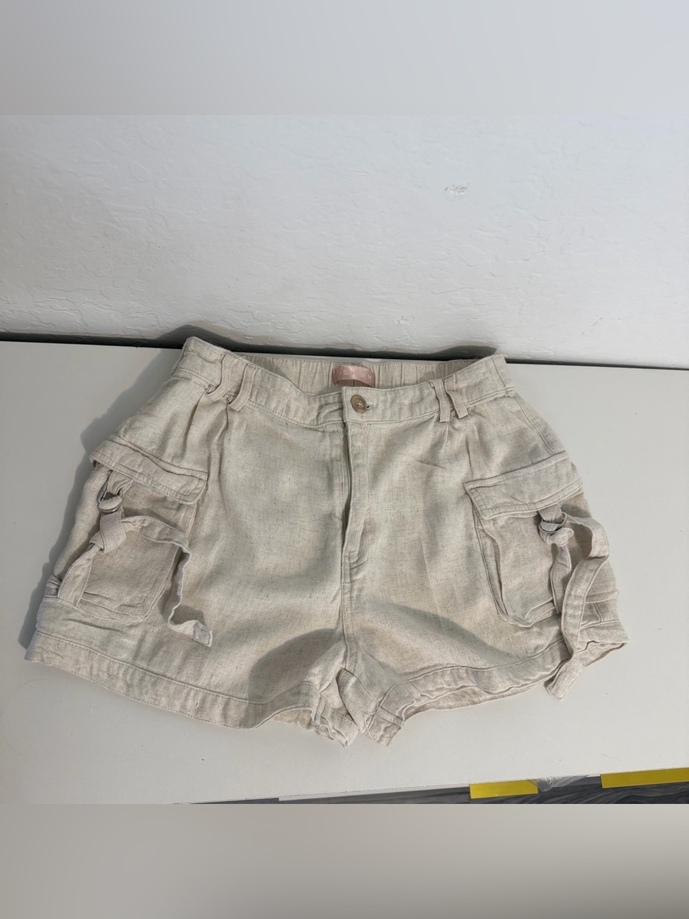 Ci Sono Women's Beige Linen Blend Cargo Utility Shorts Size Medium Elastic Waist